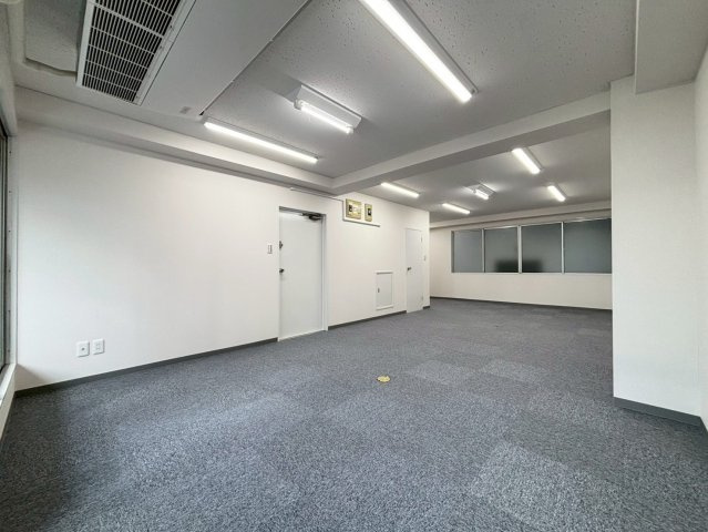 池田ビルの内装|池田ビル