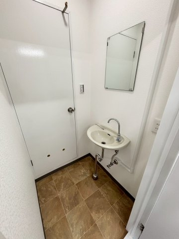 池田ビルの玄関|池田ビル