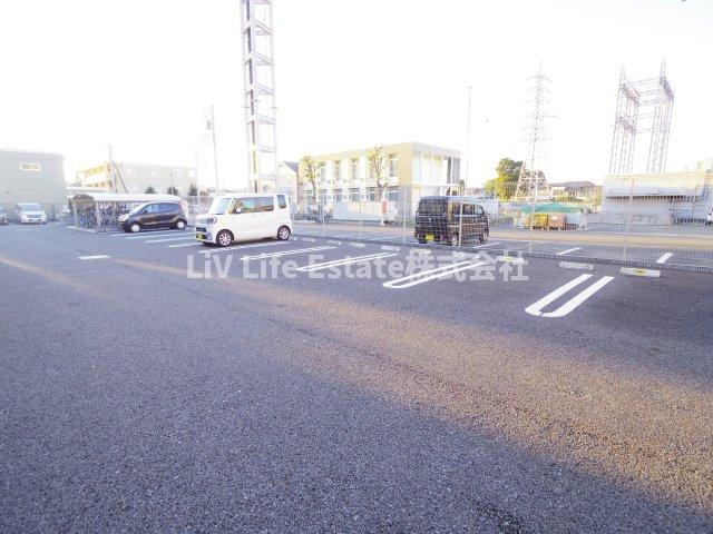 ＢＬＥＳＳ小平　Ａの駐車場