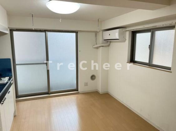 エミネックス蕨南町の居間・リビング