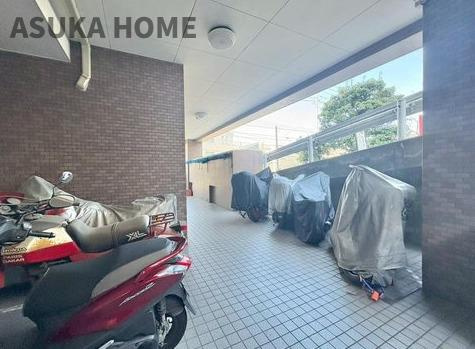 日神パレステージ横濱のその他|横浜市立老松中学校まで徒歩約16分です。