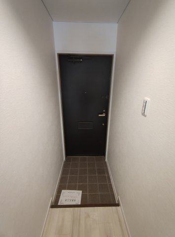 ジークレフ高羽2番館の玄関