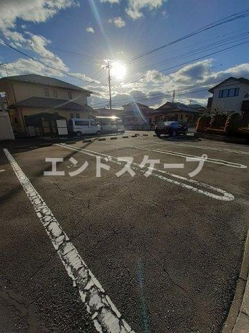 デイブレイク・Ｔの駐車場|高崎、前橋のお部屋探しはエンドスケープまで！お客様の理想お聞かせ下さい♪