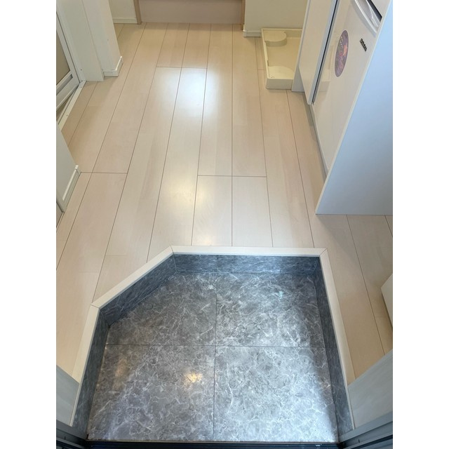 Bloom北千住の玄関