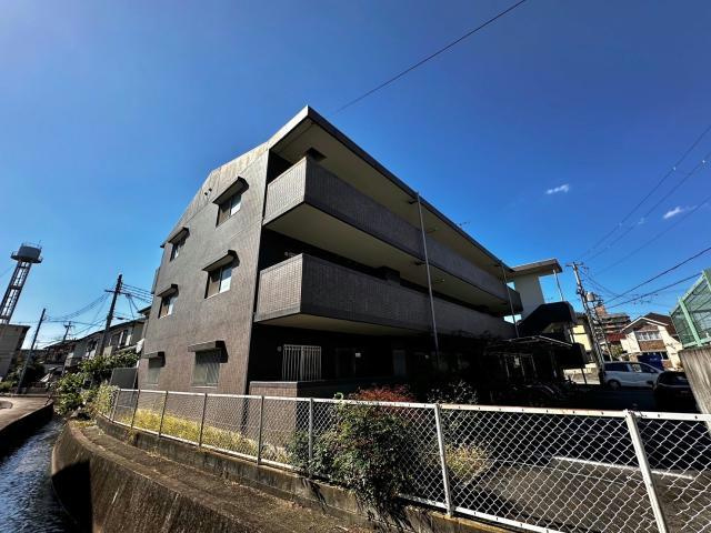 フレグランス大日の外観