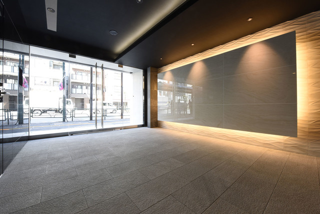 AXAS西大島sta.のロビー