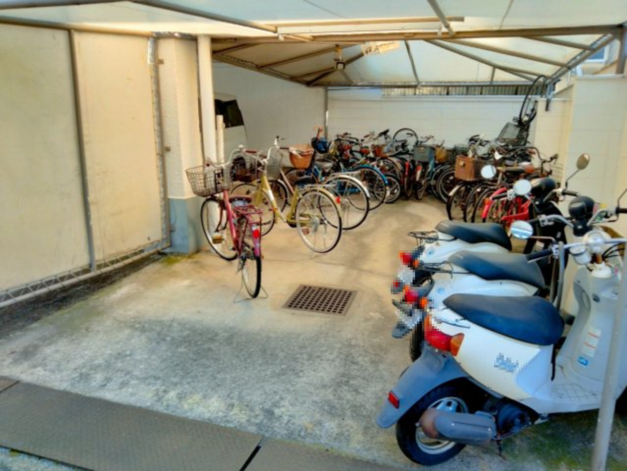 パレスハイツ京橋の駐輪場