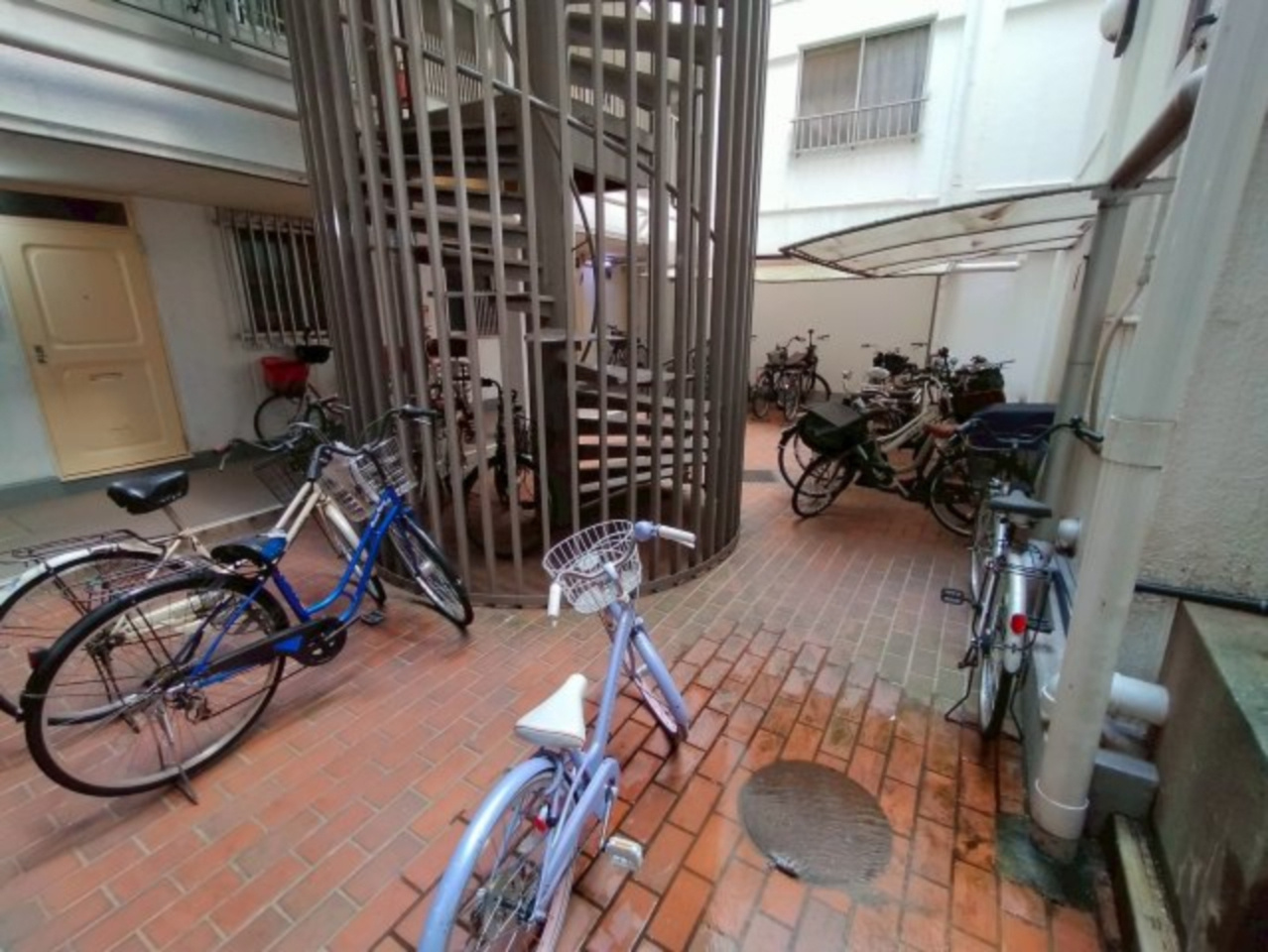 パレスハイツ京橋の駐輪場