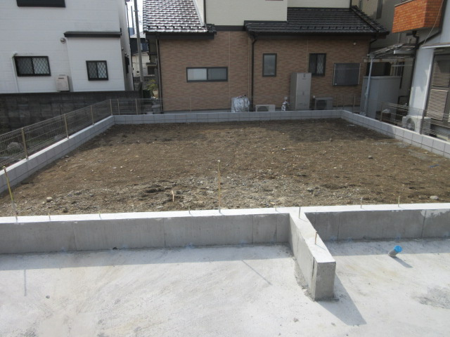 【仲介手数料無料】新築戸建　熊谷市末広4-2-3（全1棟）の前面道路含む現地写真