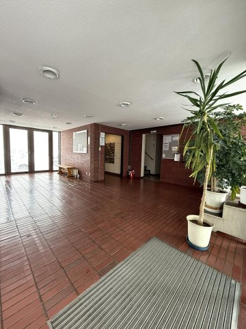 コープ野村澄川第弐のエントランス