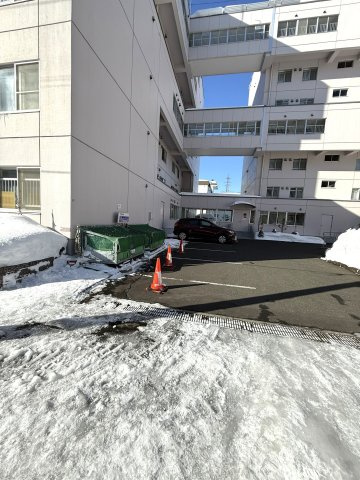 コープ野村澄川第弐の駐車場