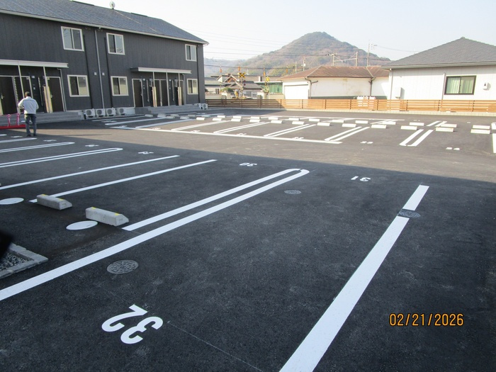 フォーゲルセレーノ　B棟の駐車場