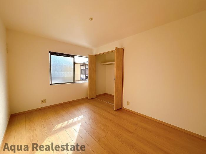 高松市牟礼町　リフォーム住宅の洋室|2階南東側洋室：全室南向きのお部屋です