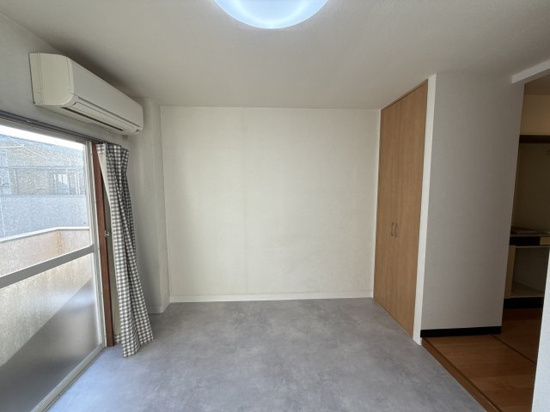 姫西ハイツの居間・リビング