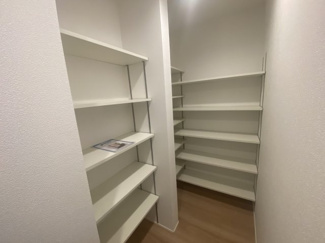 【収納】 | 恩納村安富祖（全2棟）ラスト1号棟新築平屋 | 1号棟　大容量パントリー付き♪