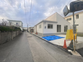 【前面道路含む現地写真】 | 恩納村安富祖（全2棟）ラスト1号棟新築平屋 | ※西側公道4.2m♪