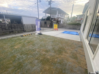 【庭】 | 恩納村安富祖（全2棟）ラスト1号棟新築平屋 | 1号棟　並列駐車2台＋お庭付き♪