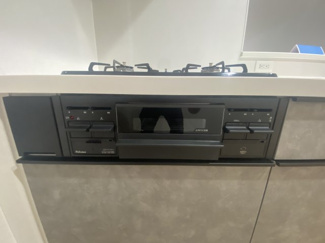 【キッチン】 | 恩納村安富祖（全2棟）ラスト1号棟新築平屋 | 1号棟　便利なグリル付き♪