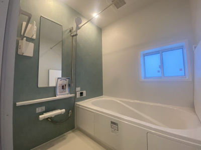 【浴室】 | 恩納村安富祖（全2棟）ラスト1号棟新築平屋 | 1号棟　浴室換気乾燥機付き♪