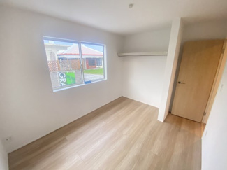 【洋室】 | 恩納村安富祖（全2棟）ラスト1号棟新築平屋 | 1号棟　洋室5.25帖＋CL付き♪