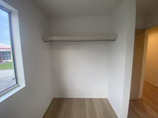 【収納】 | 恩納村安富祖（全2棟）ラスト1号棟新築平屋 | 1号棟　洋室5.25帖＋CL付き♪