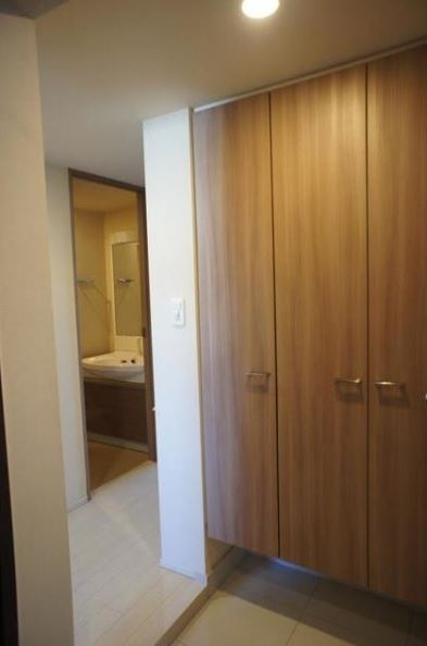 Ｒａｆｆｉｎｅ 雷門の玄関