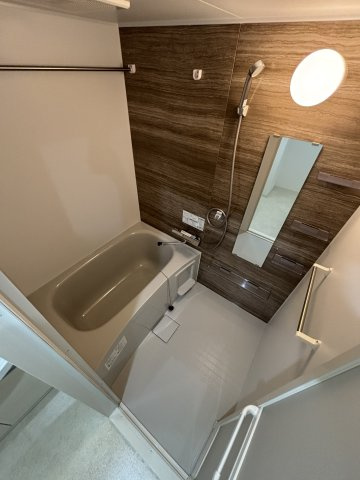 ＬＩＢＴＨ桑園の浴室