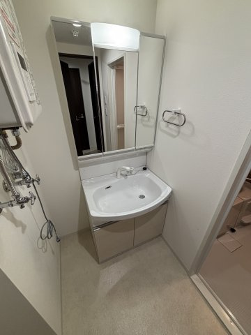 ＬＩＢＴＨ桑園の洗面所