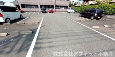【駐車場】 | サンフォレスト曙