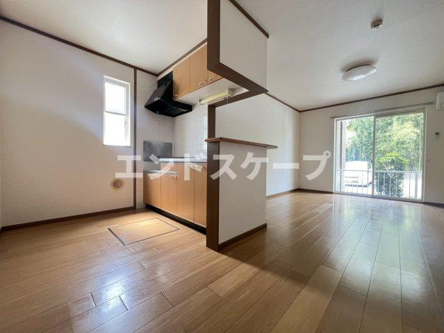 ウエストヴィレッジの居間・リビング|高崎、前橋のお部屋探しはエンドスケープまで！お客様の理想お聞かせ下さい♪