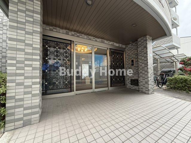 COZY COURT喜連のエントランス