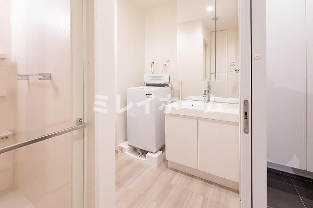 ライトハウス中馬込の独立洗面台