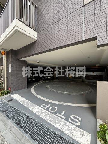 横浜市中区弥生町１丁目の賃貸マンションの駐車場