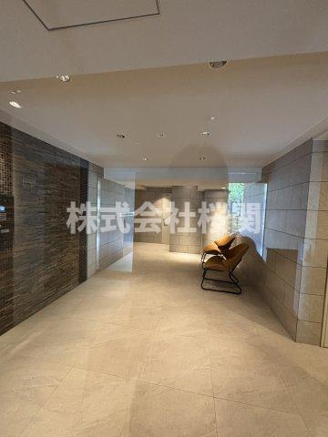 横浜市中区弥生町１丁目の賃貸マンションのロビー