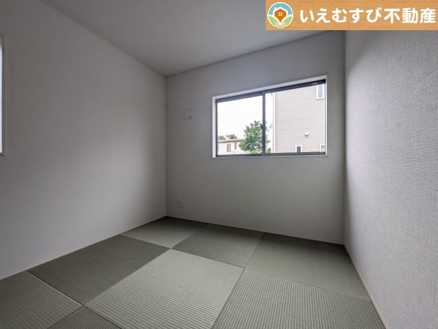 Cradle garden　大泉町寄木戸第17の和室|すぐ横になれる和室は、みんながほっと一息つける空間
ちょっとした休憩や来客時、お子様のお世話にも大活躍しそうですね♪
