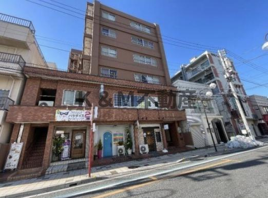 ローヤルマンション熊谷のエントランス|毎日通るエントランスはこのようになっています