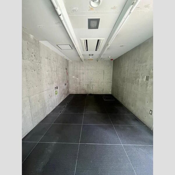 大阪市北区南扇町の店舗一部の内装