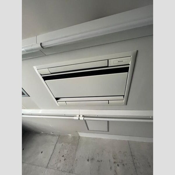 大阪市北区南扇町の店舗一部の設備