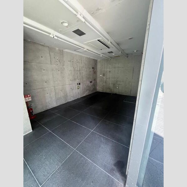 大阪市北区南扇町の店舗一部の内装