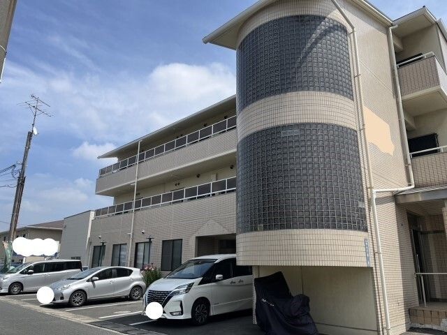ラローメ