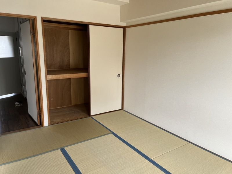 ラローメ
