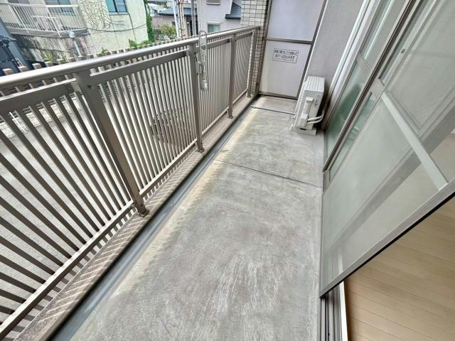 ビヤン北八代のバルコニー