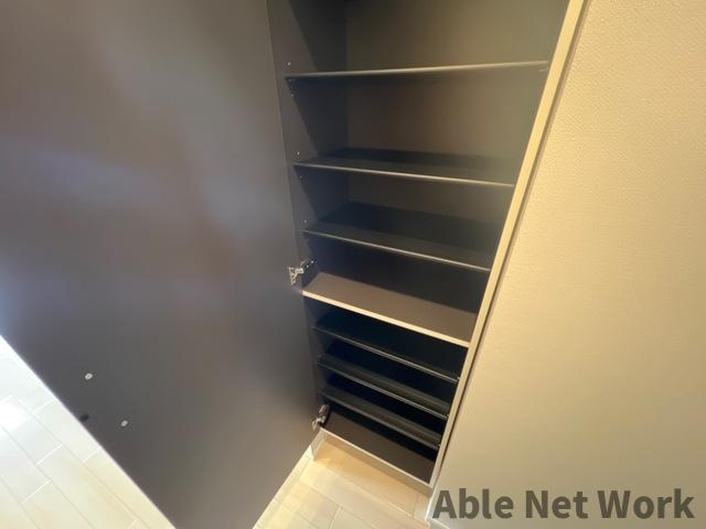 クレシアの玄関|シューズボックス付き