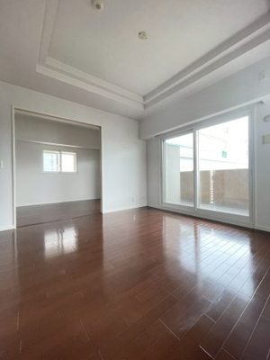 【居間・リビング】 | グラン・パレ夙川香櫨園 | 二重サッシで防音性〇