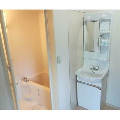 ロンド小松川の洗面所