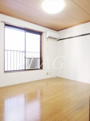 【居間・リビング】 | マルミツハイム | 洋室のお部屋です。