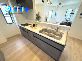 【キッチン】 | 灘区大石北町　新築戸建 | お片付けが非常にラクラクな食洗器付きのキッチンです。