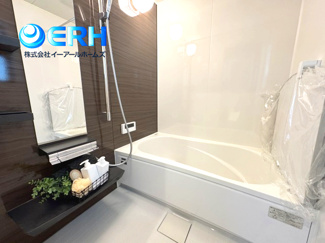 【浴室】 | 灘区大石北町　新築戸建 | ミストサウナや・カワックがあり、日々の疲れを癒してくれる大きいサイズのゆったり過ごせるお風呂です。