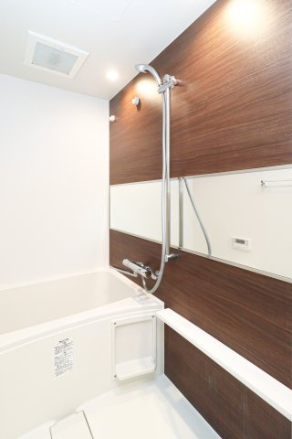 サヴォイ ラ・サブリエール　15階の浴室|別号室のものです。現状優先になります。