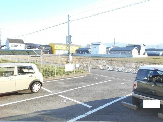 ＴＥＣ２１の駐車場